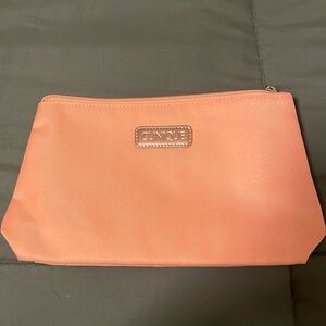 NWOT Clinique Makeup Pouch